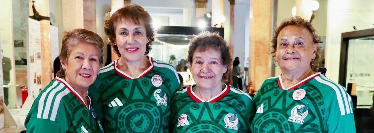 rinden-homenaje-a-las-campeonas-del-mundial-femenil-de-1971-en-conversatorio-organizado-por-finabien