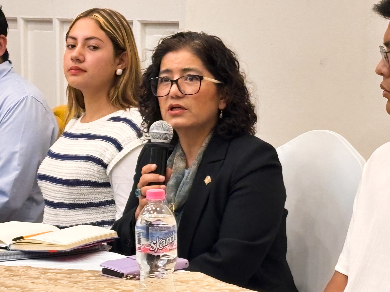 Ofrece rectora  respaldo legal  a paristas de  &#039;La Casa del  Estudiante&#039;  tras intento  de desalojo