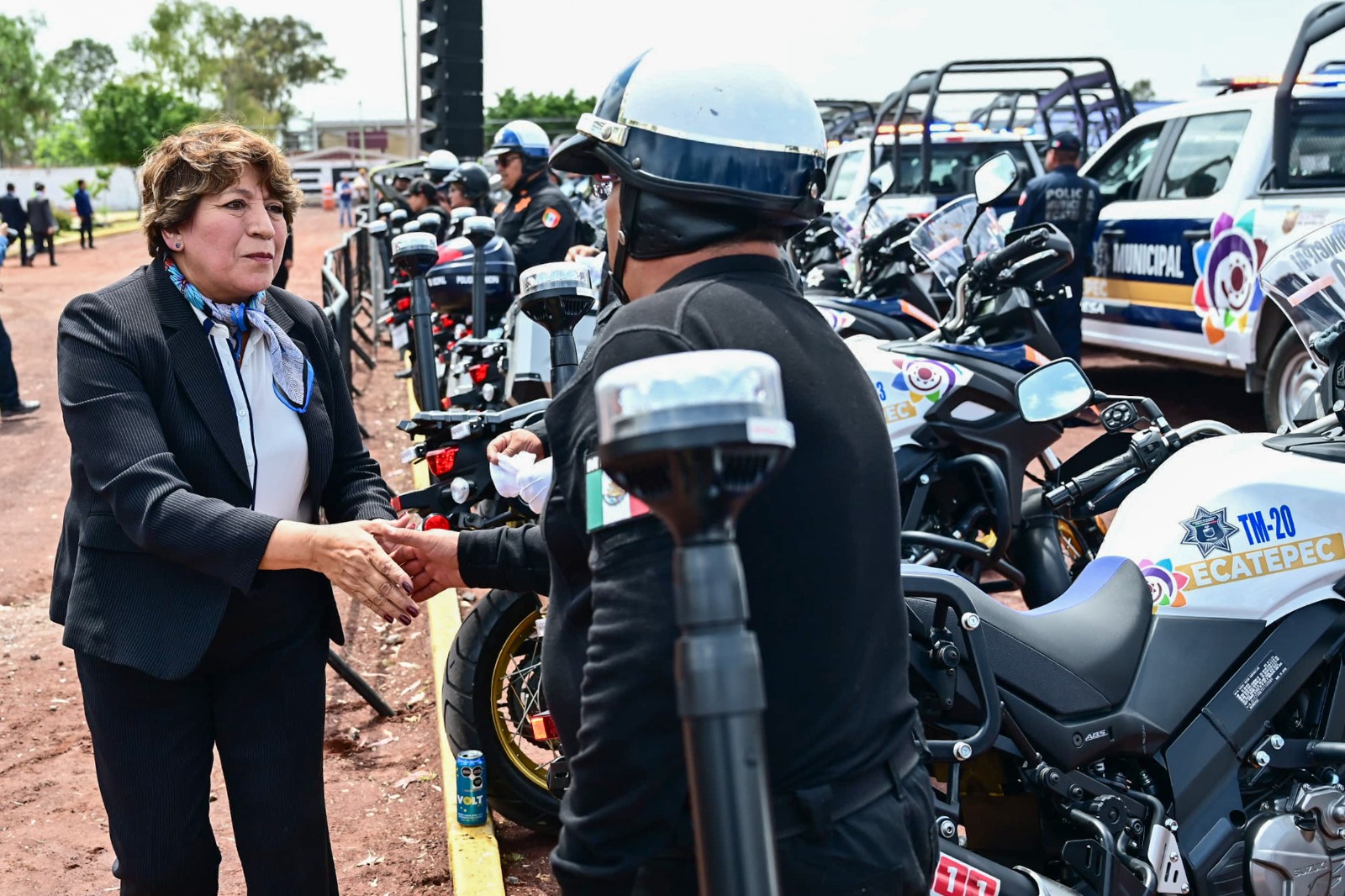 Gobernadora Delfina Gómez Álvarez entrega 455 patrullas y motopatrullas para reforzar la seguridad en Ecatepec