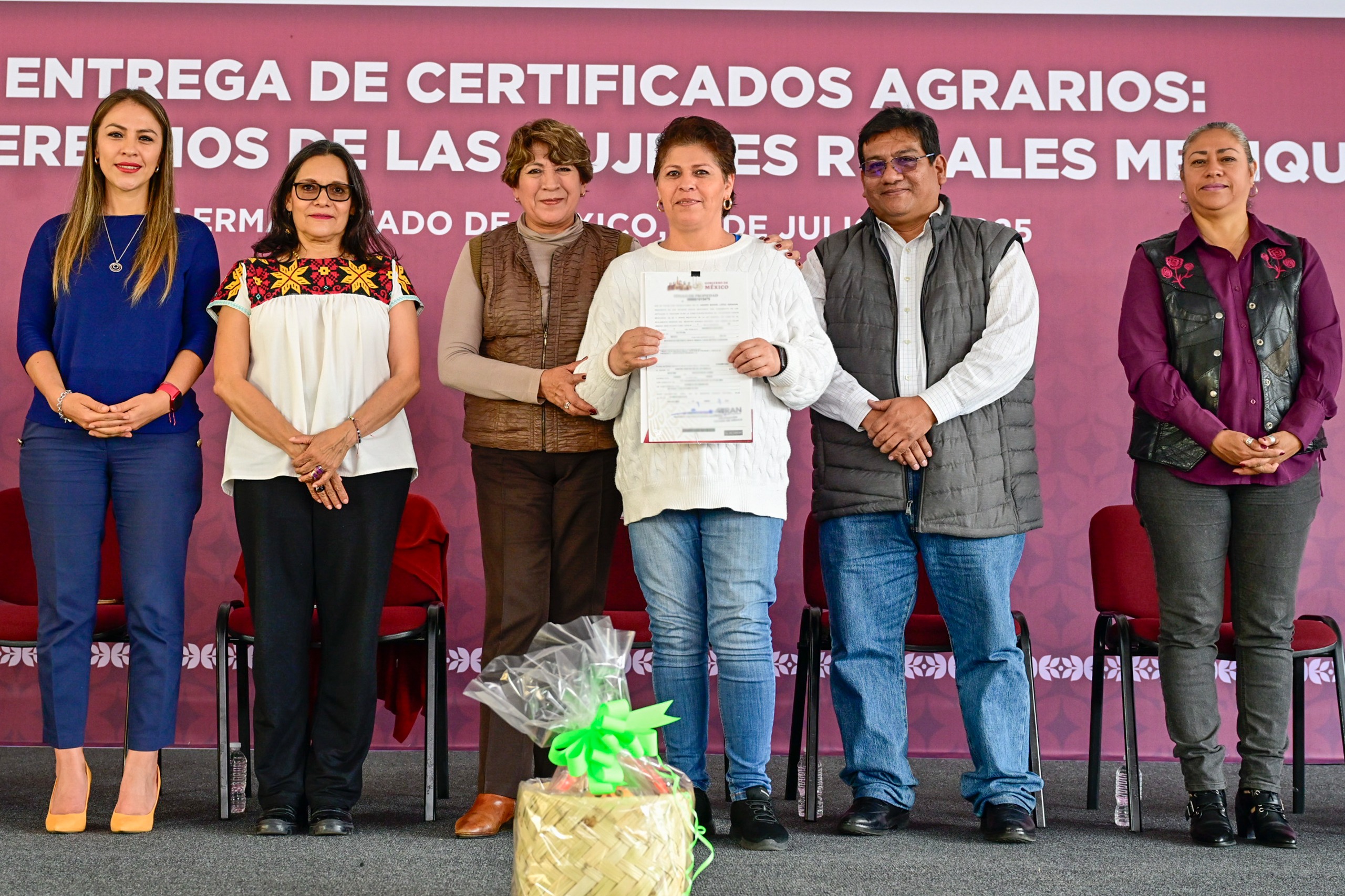 entrega-dga-certificados-de-propiedad-a-mujeres-campesinas-de-lerma