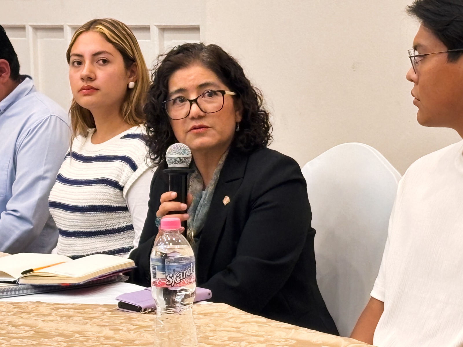 rectora-y-paristas-dialogan-hoy-habra-apoyo-para-desalojados-de-rectoria