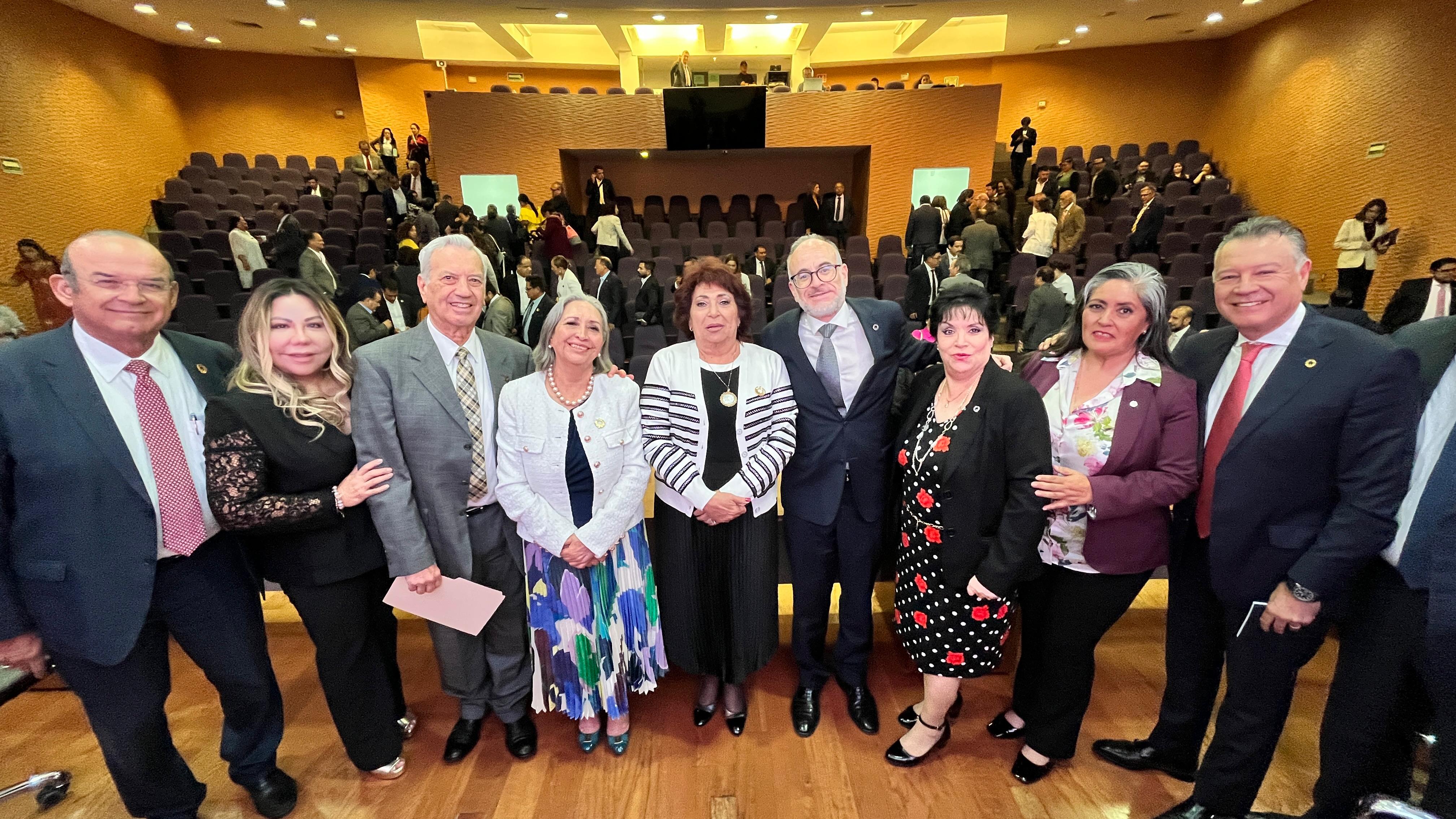 Lulú Medina reemplaza a Esperanza Ortega como presidenta de la Canacintra