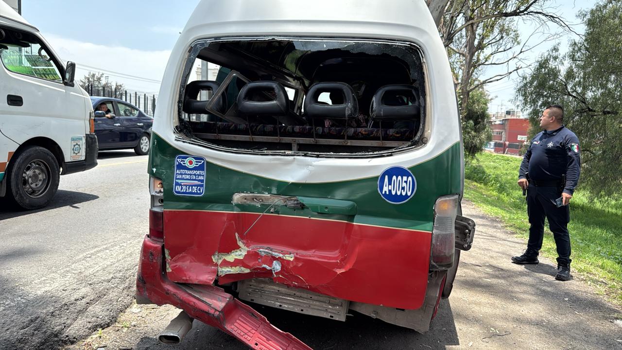 choque-de-dos-vehiculos-deja-cinco-lesionados-en-ecatepec