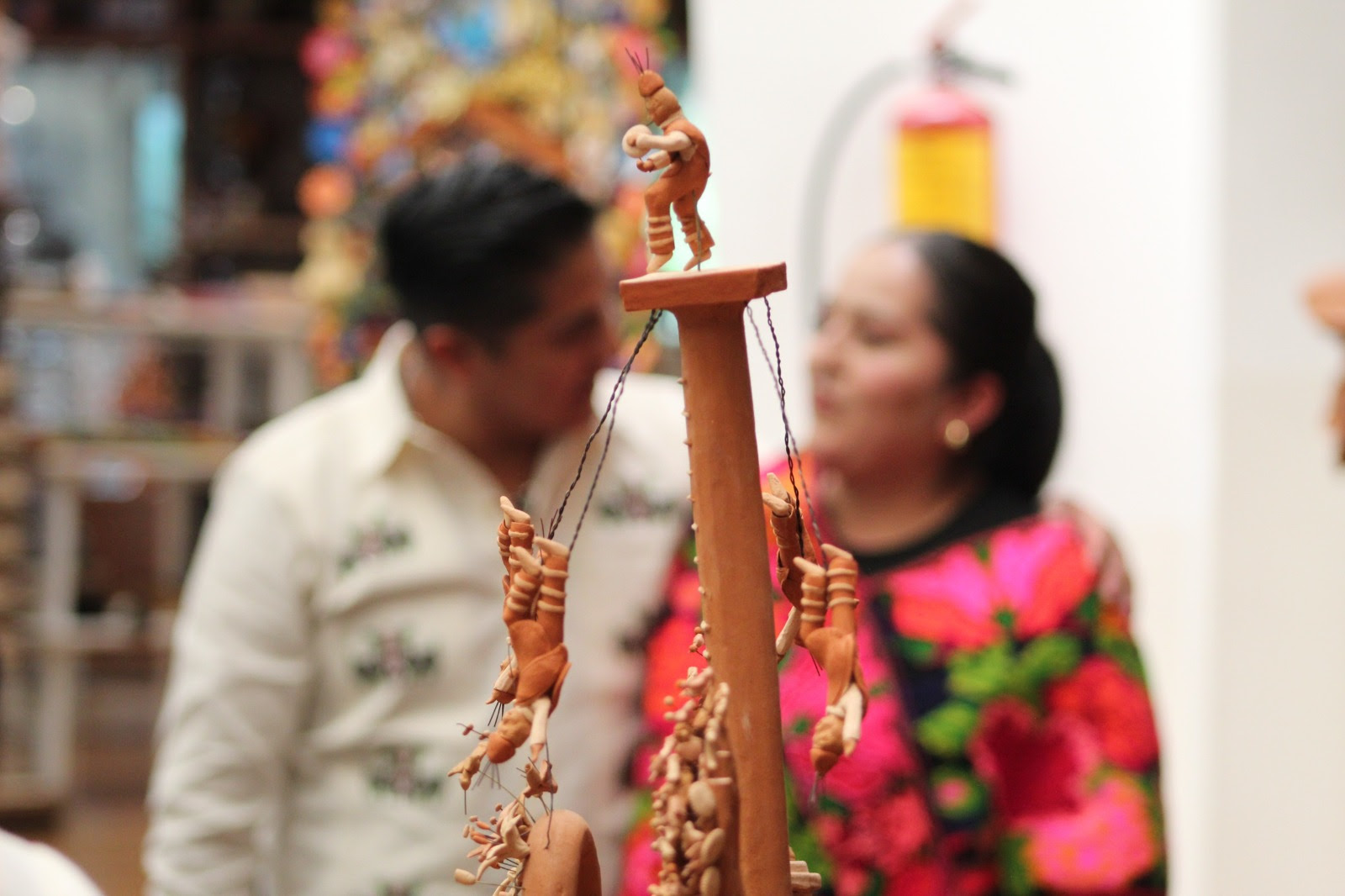 exhiben-las-artesanias-ganadoras-del-premio-valoremos-en-casart-de-toluca