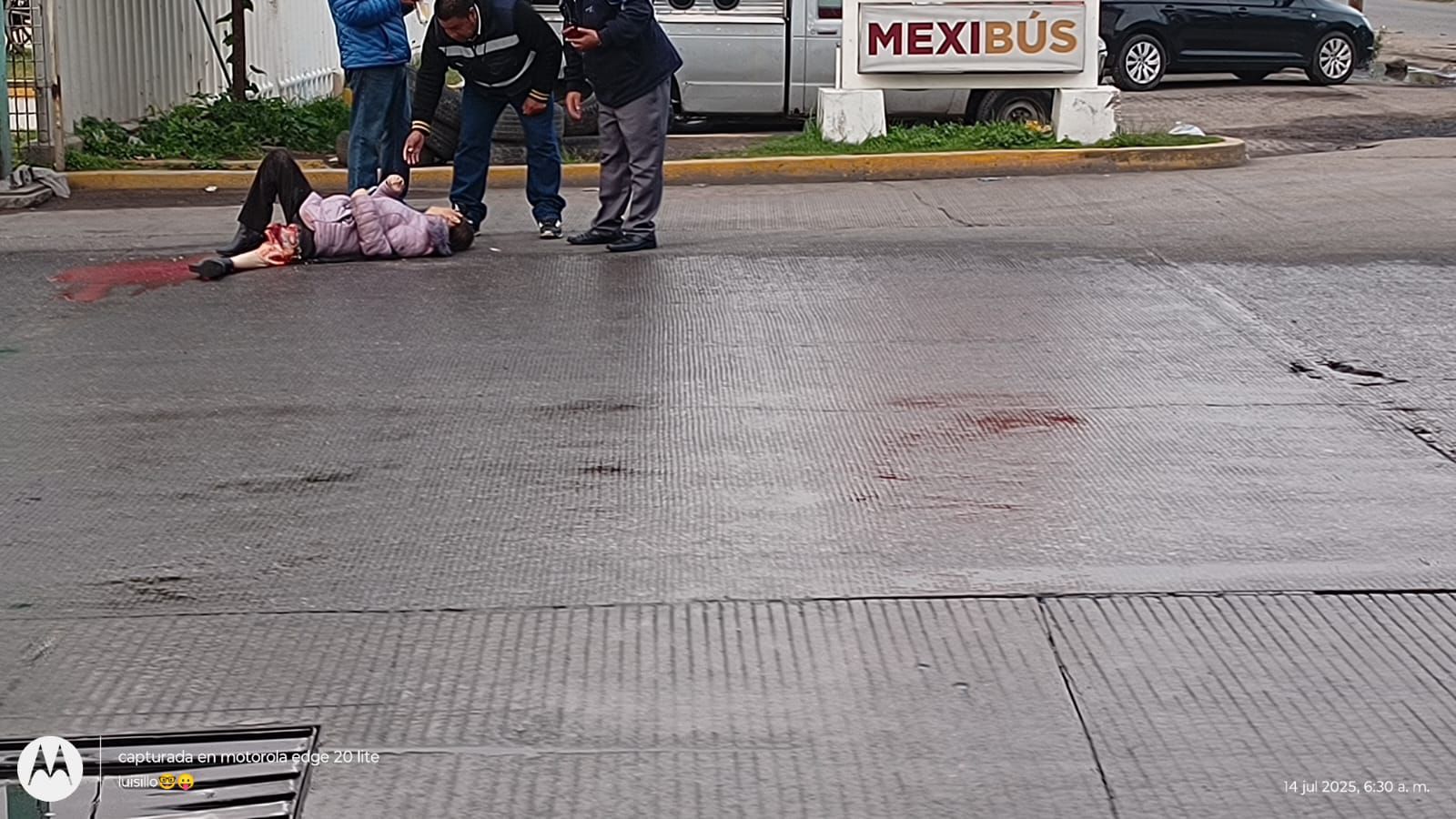 muere-mujer-tras-ser-arrollada-por-una-pipa