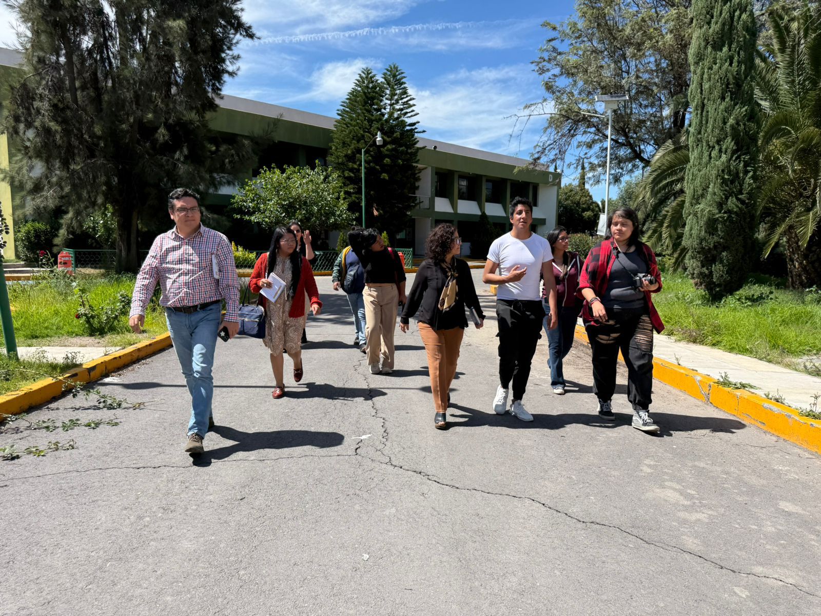 Estudiantes retiran paro en 3 unidades académicas más de la UAEM tras reunión con la rectora