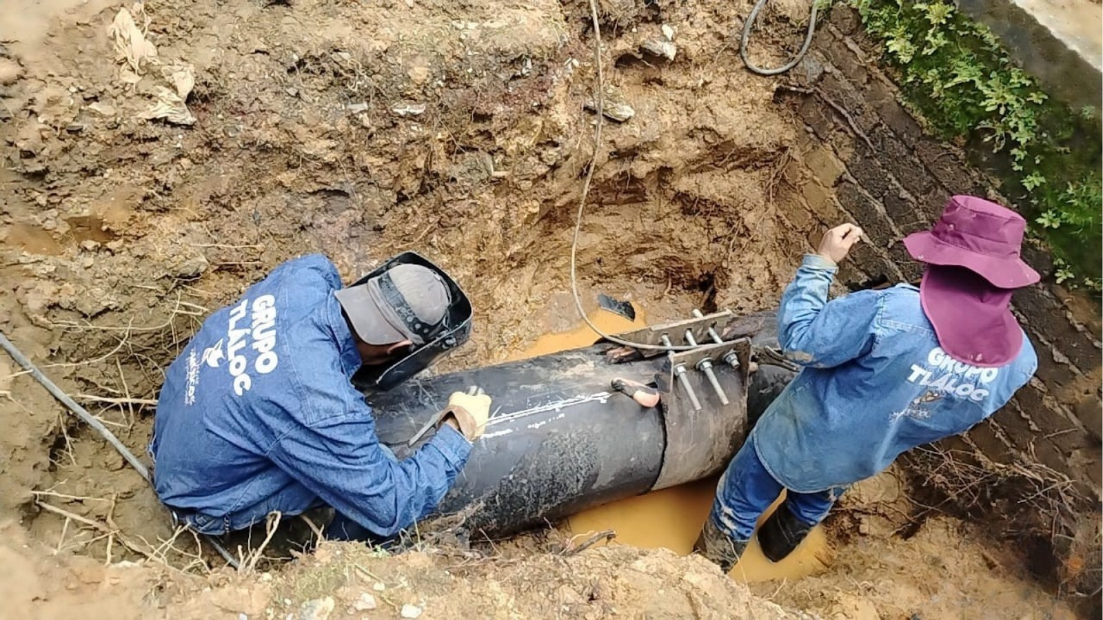 repara-caem-5-fugas-de-agua-en-el-sistema-chichotla-que-afectaban-a-2-municipios