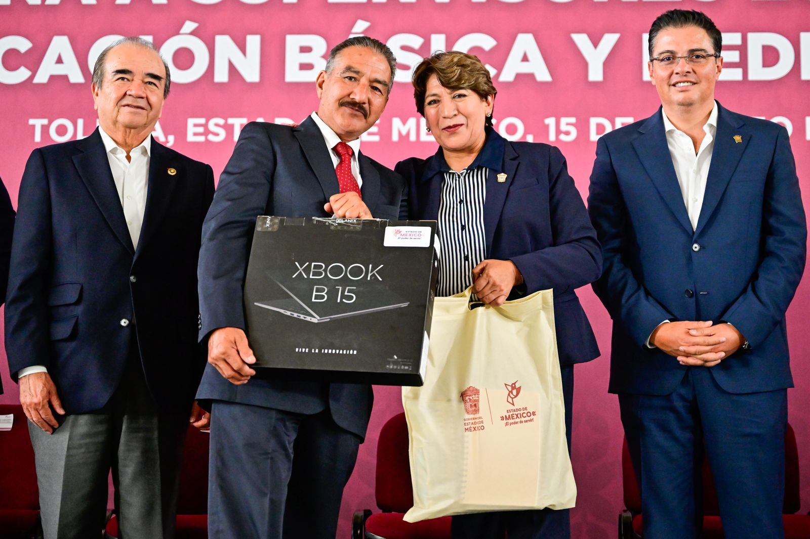 DGA, primera gobernadora que dota con equipo digital a supervisores del sistema mexiquense de educación