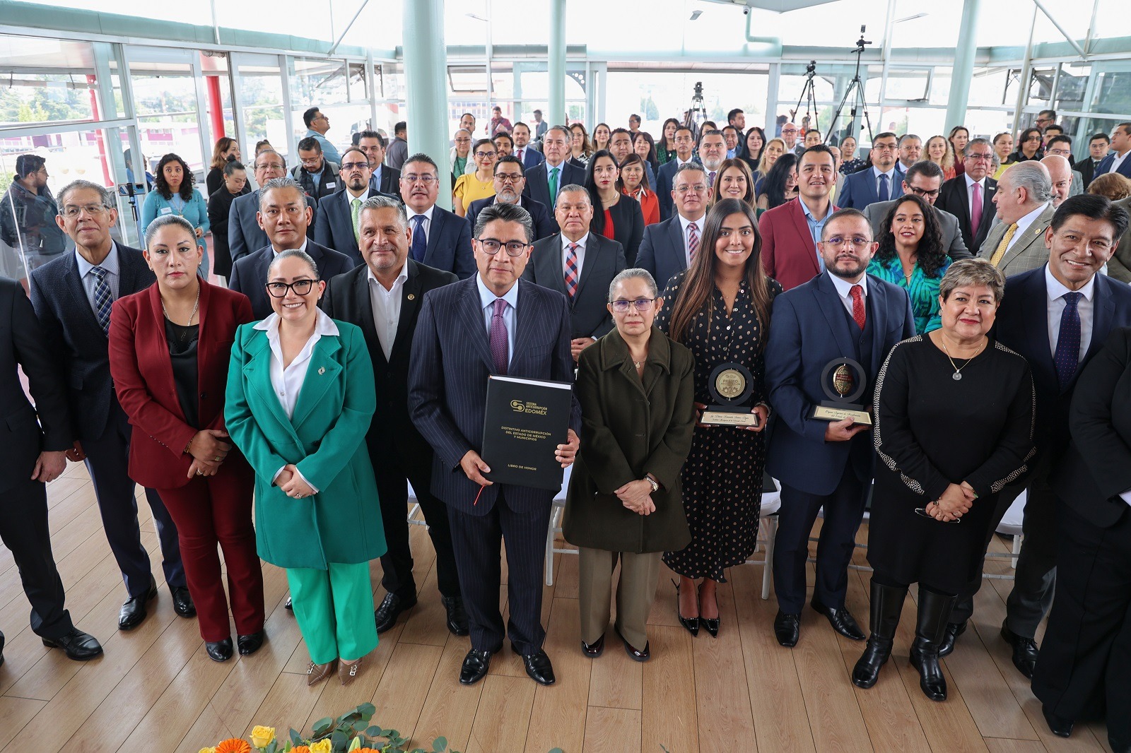 entrega-gem-distintivo-y-premio-anticorrupcion