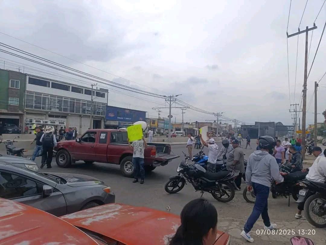 transportistas-colapsan-chalco-piden-investigar-supuesta-agresion-a-regidor