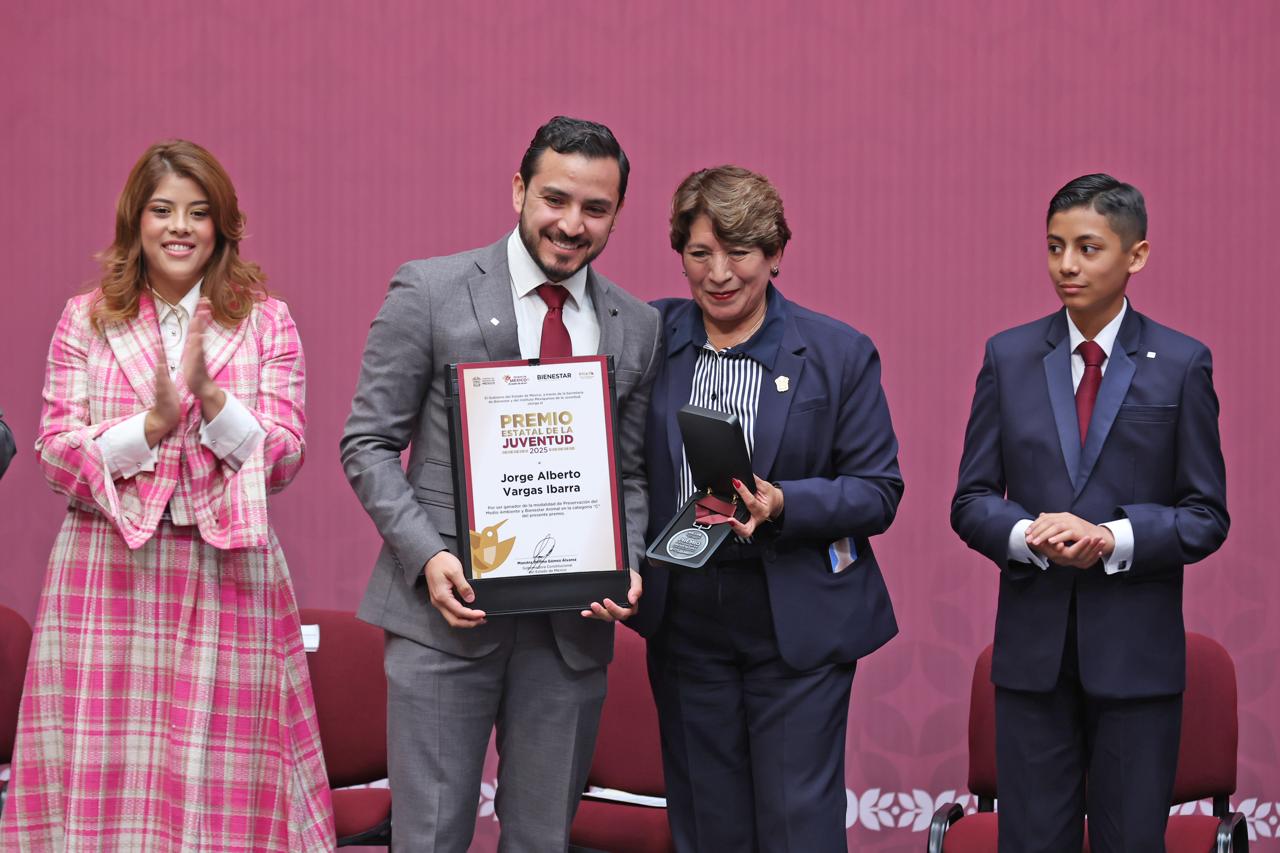 Destacan 5 Abejas de Lumbre en el Premio Estatal de la Juventud
