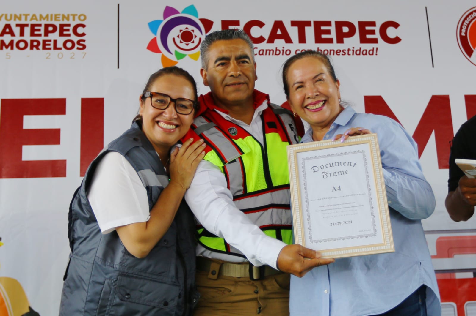 con-refuerzo-a-derechos-laborales-azucena-reconoce-a-bomberos-de-ecatepec