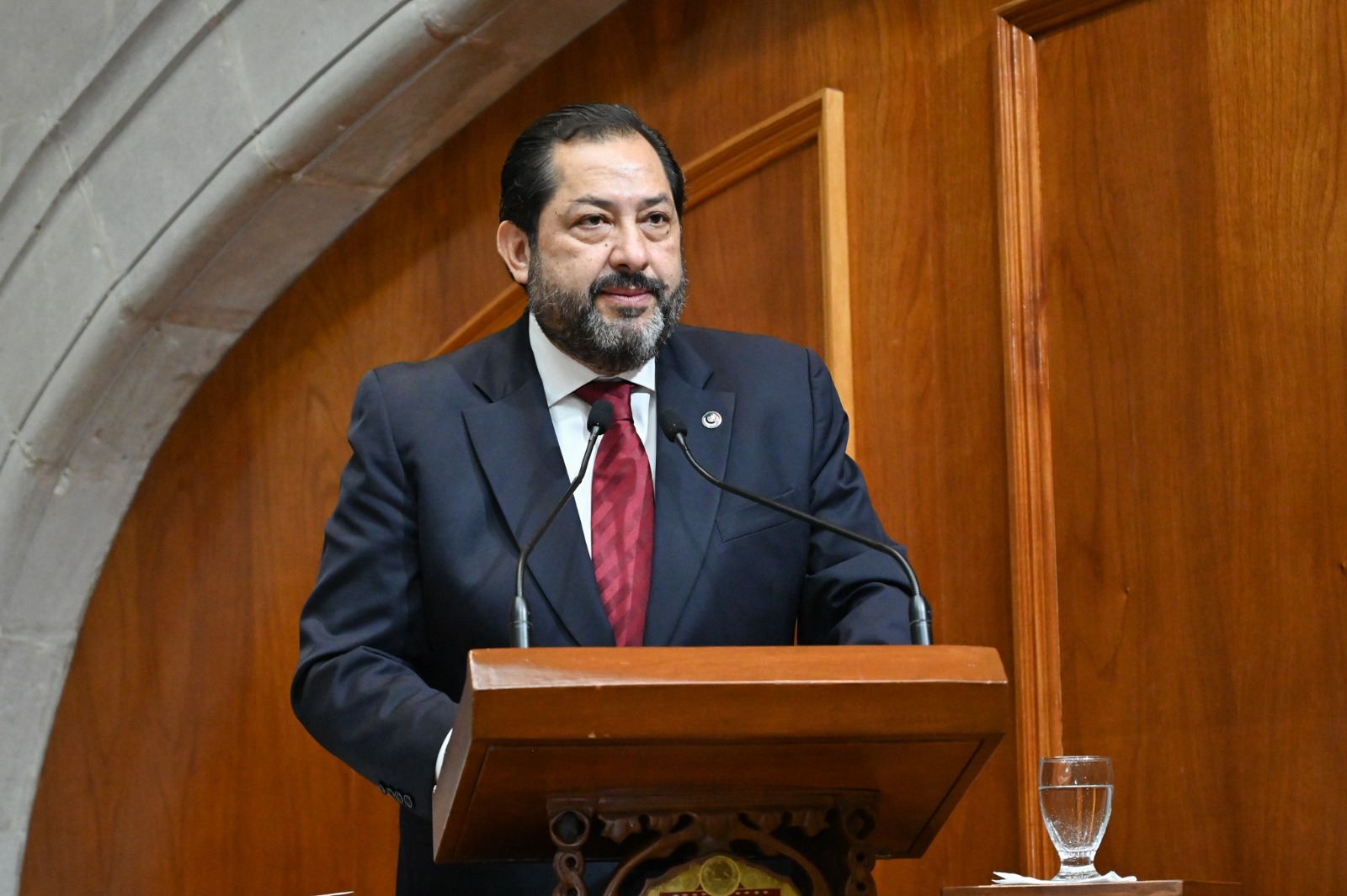 por-el-bien-del-pueblo-diputados-de-morena-hacen-equipo-con-el-gem-fco-vazquez