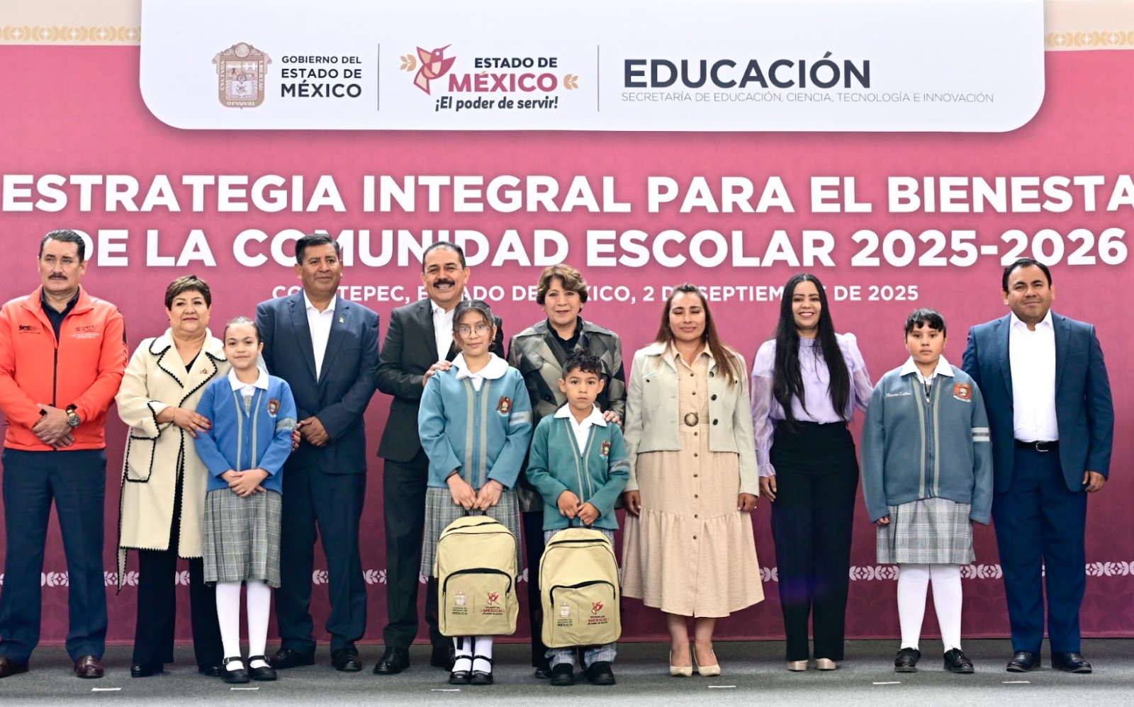 dga-inicia-entrega-de-utiles-escolares-a-alumnos-de-primaria-preescolar-y-secundaria