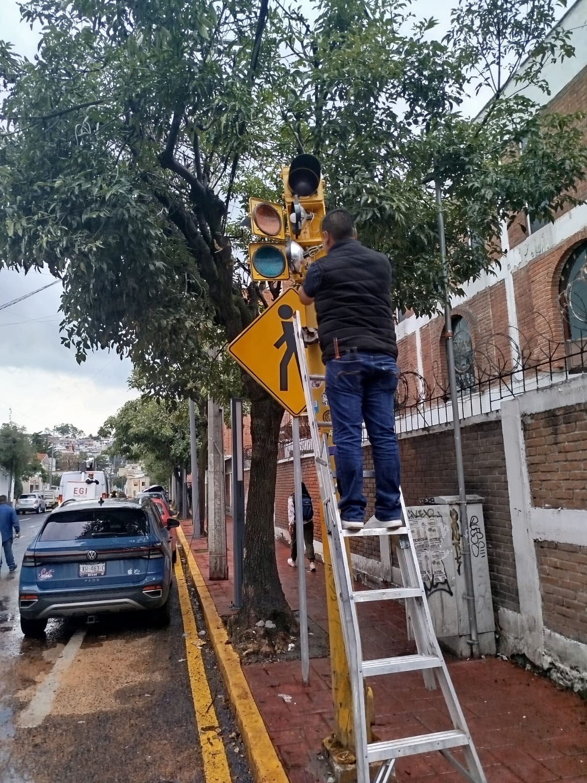 Atienden más de mil 210 reportes de semáforos averiados en Toluca