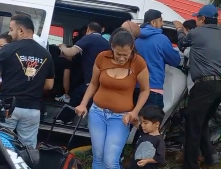 otra-mas-del-transporte-publico-combi-choca-por-imprudencia-y-deja-siete-lesionados
