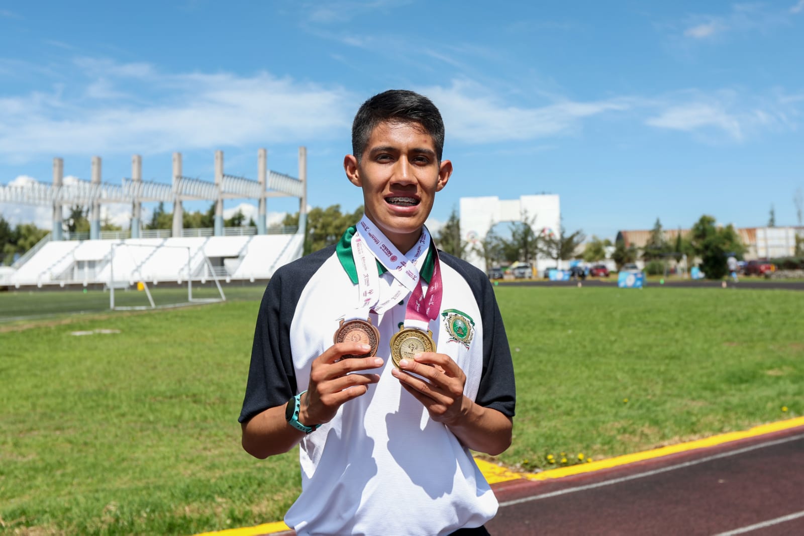 Lorenzo y  Tlatoani,  estudiantes  y atletas  destacados  orgullosamente  de la UAEM