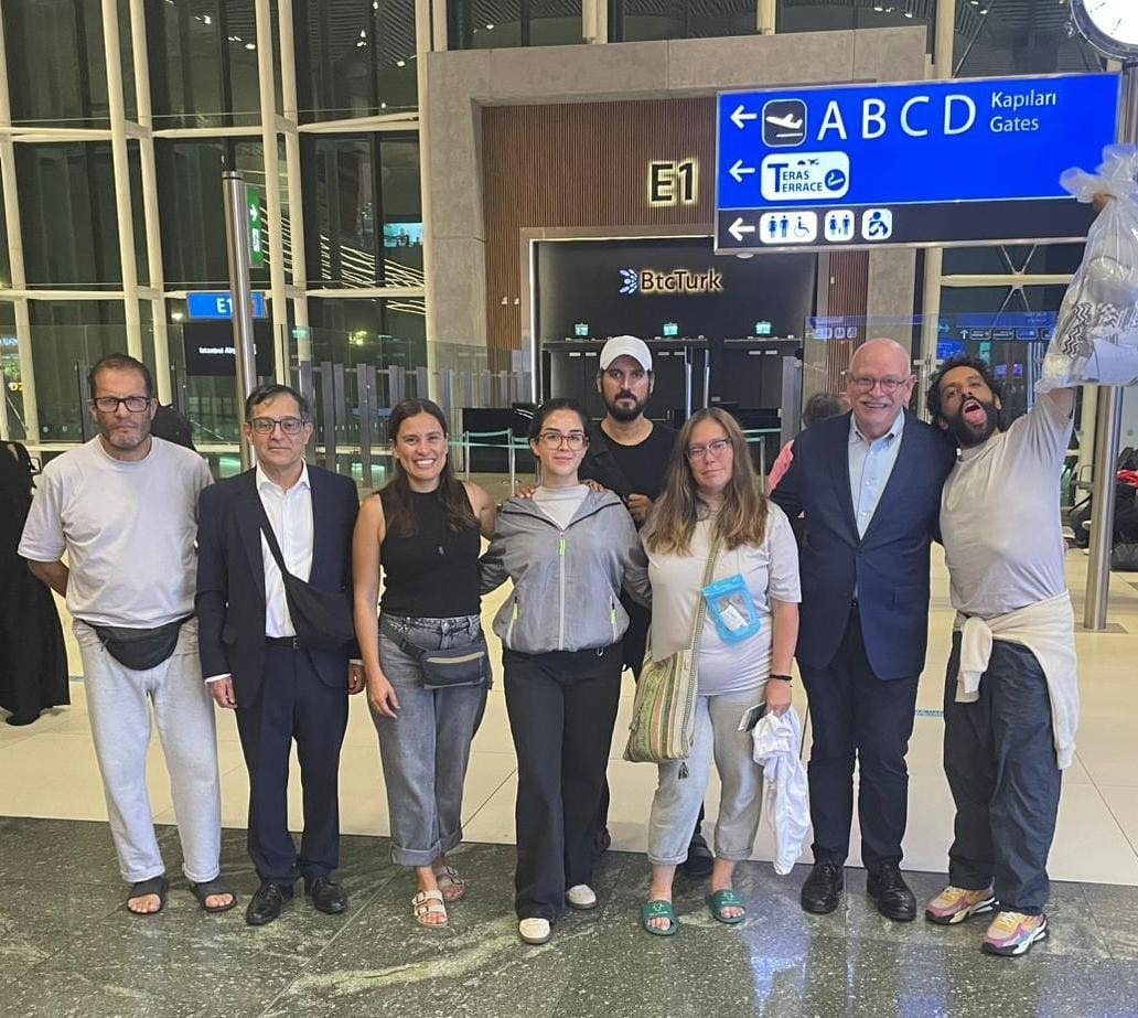 De vuelta a casa los 6 mexicanos que había arrestado Israel por llevar ayuda  humanitaria a Gaza