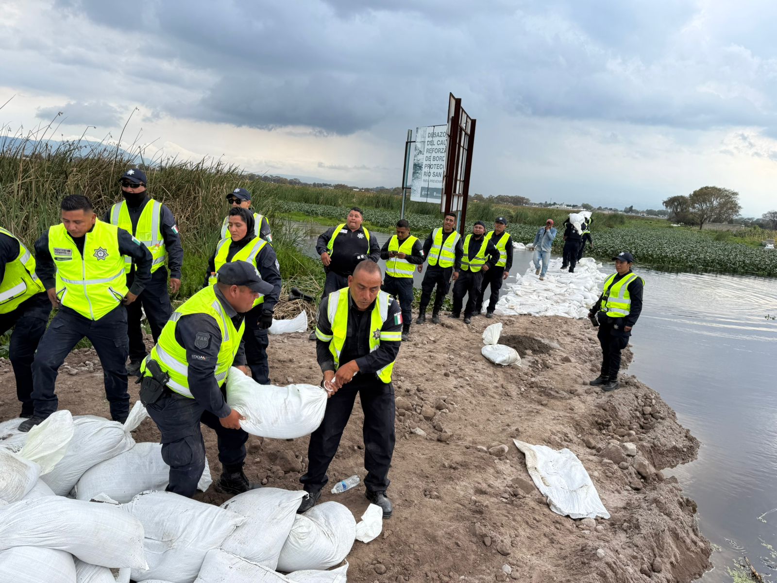 encostalan-puntos-de-riesgo-en-torno-al-rio-lerma-para-prevenir-desbordes