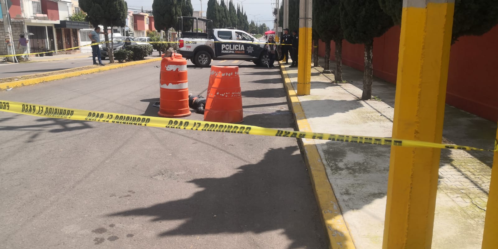 Ejecutan a un hombre en una Unidad Habitacional de Chalco