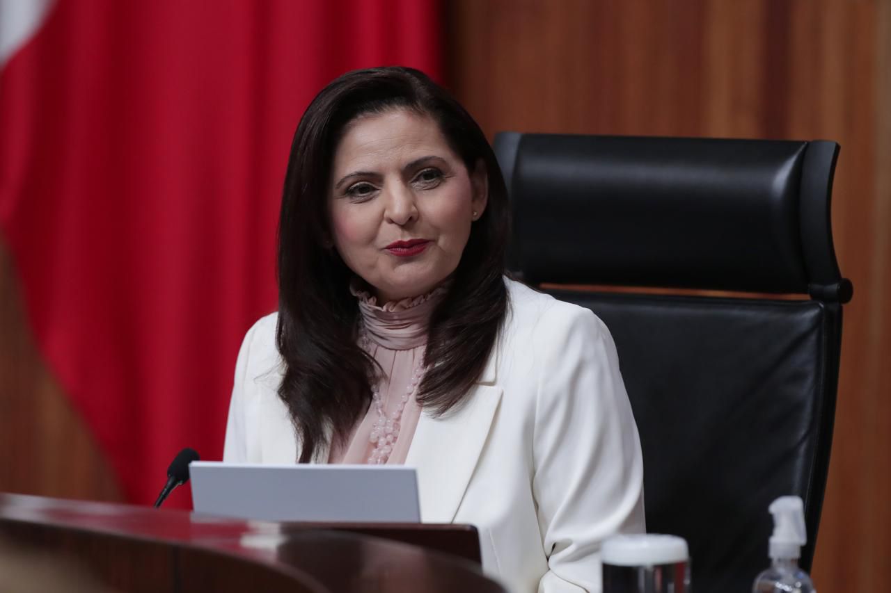 monica-arali-soto-entrega-la-presidencia-del-tepjf-gilberto-batiz-asumira-el-cargo-el-1-de-noviembre