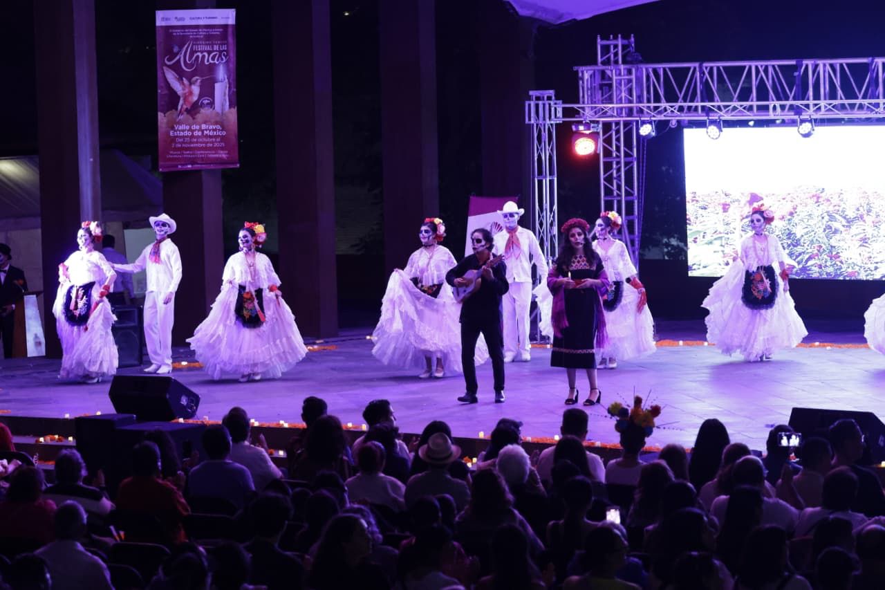 ya-en-accion-23-festiva-de-las-almas-en-v-de-bravo