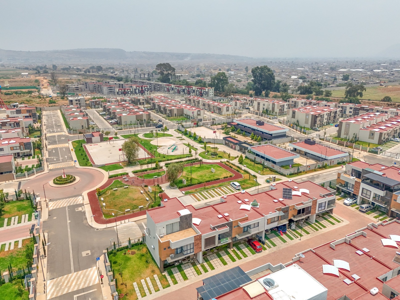 Se aceleran  proyectos  de vivienda  accesible  y digna  en Edomex