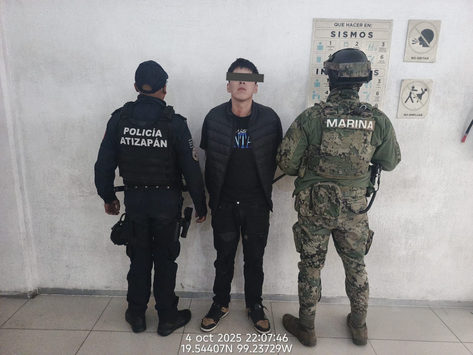 aprehenden-a-2-presuntos-ladrones-de-autos-de-lujo-en-cuautitlan-izcalli-aseguran-varios-vehiculos