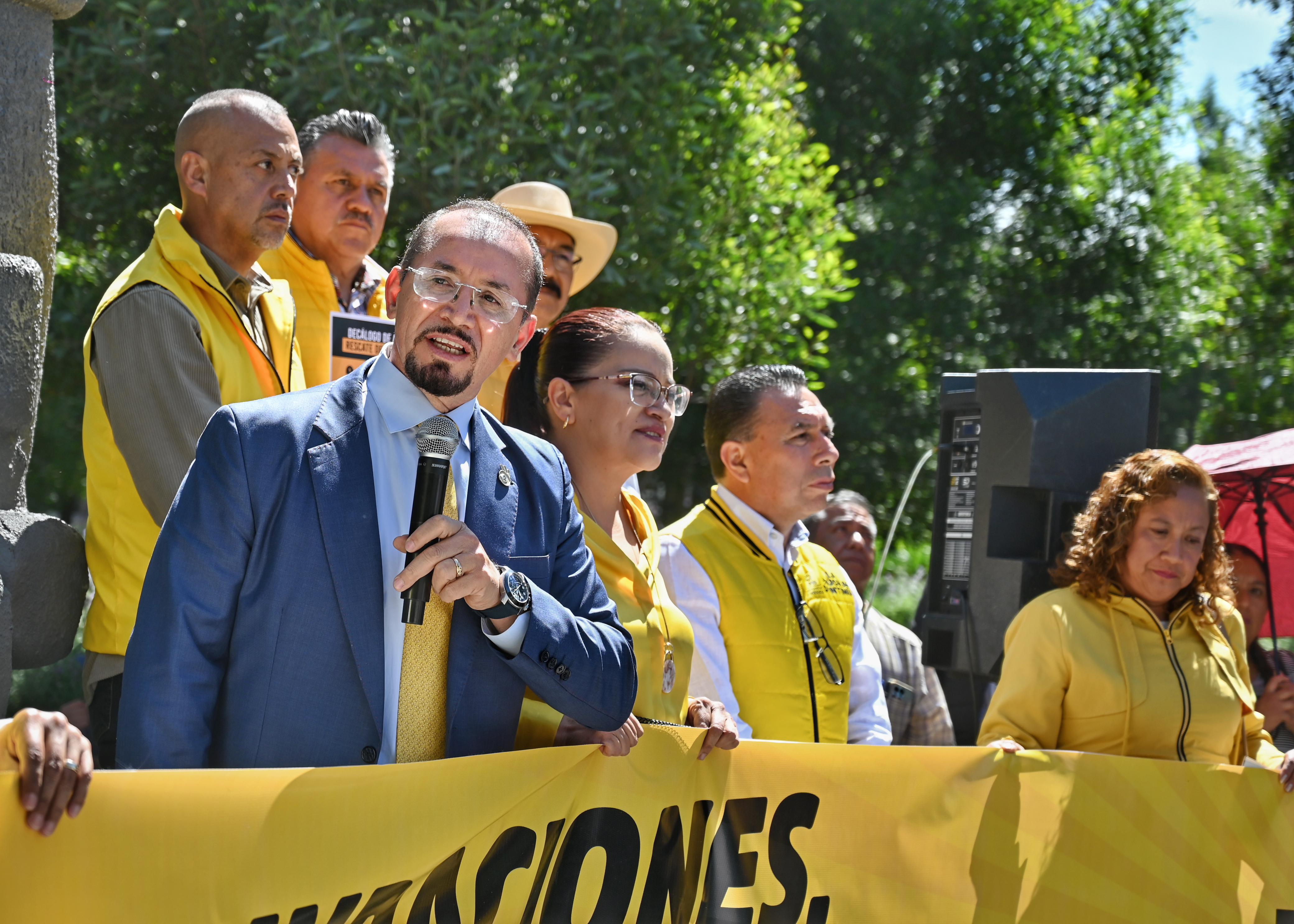 Plantea PRD 10 acciones para revertir crisis de agua; no especifica instrumentación