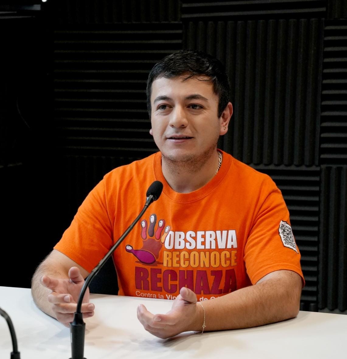 Enfrentan doble discriminación indígenas de la diversidad sexual, afirma especialista en políticas públicas