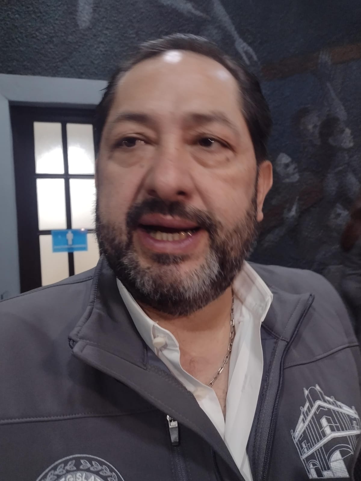Congreso del  Edomex compra  de remate un  edificio del  extinto partido  Nueva Alianza;  no es gasto,  es inversión:  Fco. Vázquez