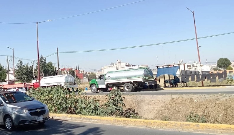 piperos-se-abalanzan-sobre-pozo-tras-operativo-contra-robo-de-agua-les-impiden-paso-vecinos-de-chicoloapan