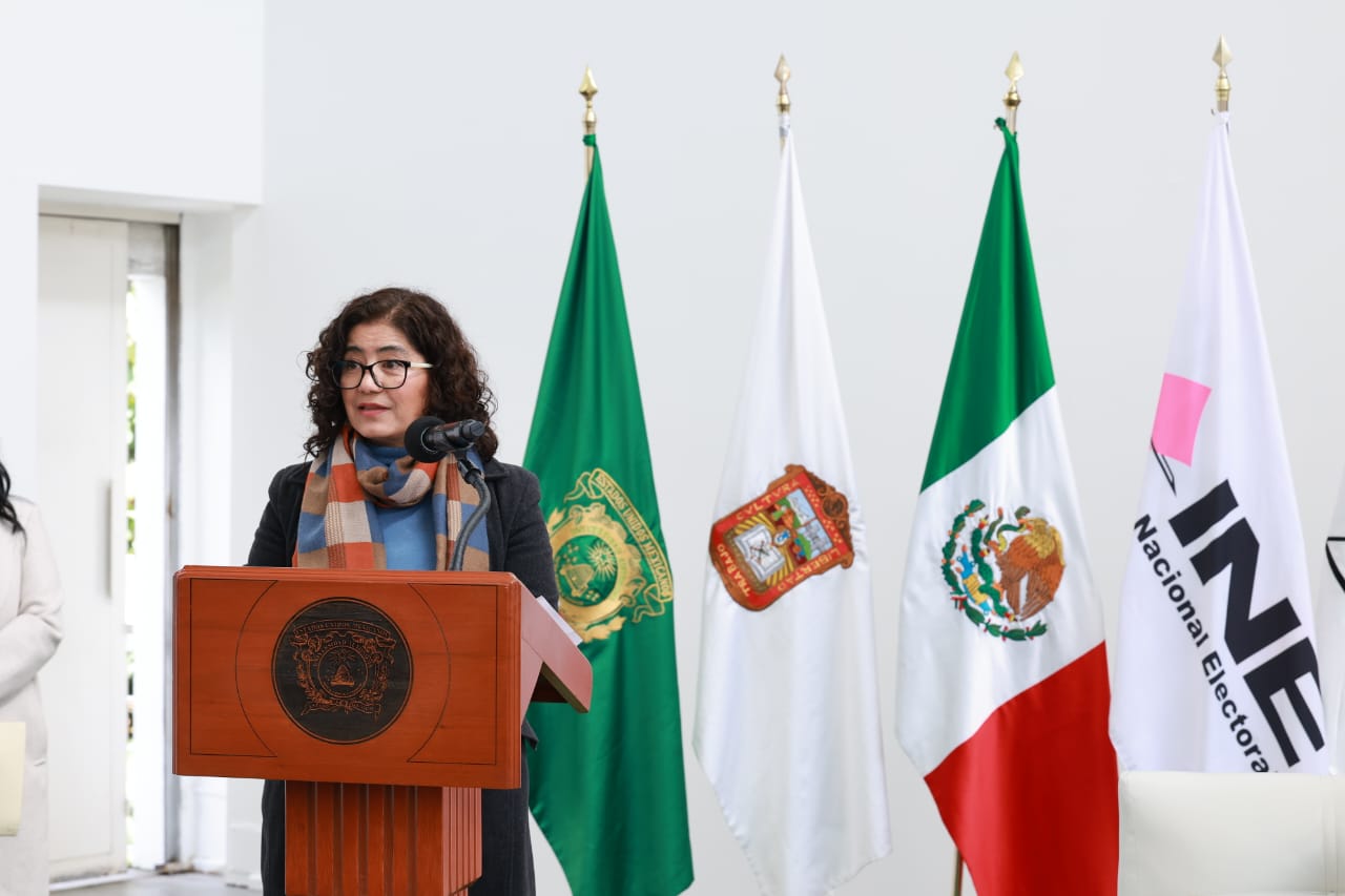 Reitera Martha Zarza llamado a comunidad estudiantil para elaborar la reforma a la UAEM