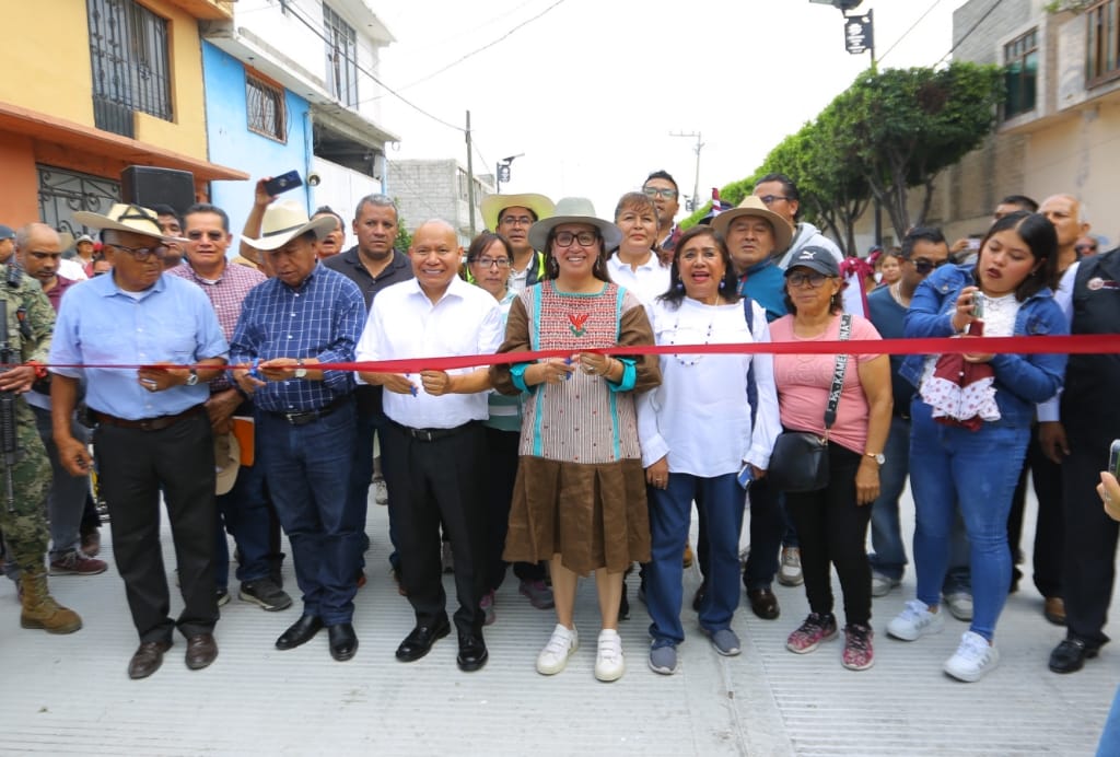 En alianza, Tlalnepantla y Ecatepec pavimentan la Av. Ejido entre los 2 municipios