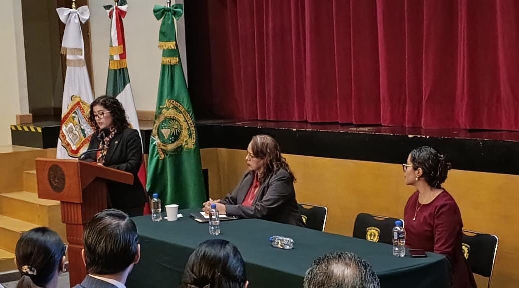 La violencia  nunca será  camino para recuperar  el edificio  de rectoría: rectora Zarza