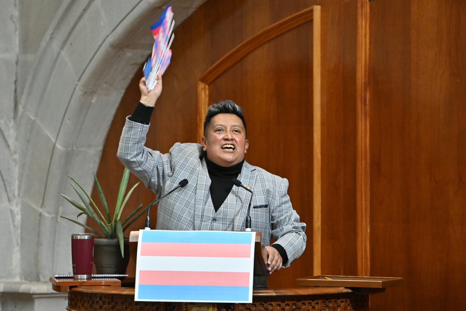 Transfeminicidio se castigará con prisión de hasta 193 años en el Edomex; hay cosas más importantes, dicen panistas