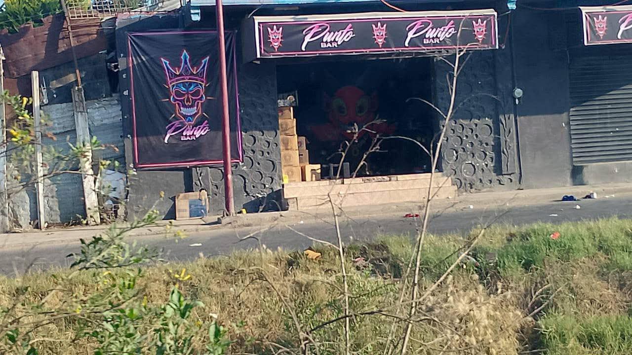 ataque-armado-a-una-cheleria-deja-un-muerto-y-siete-heridos-en-chicoloapan