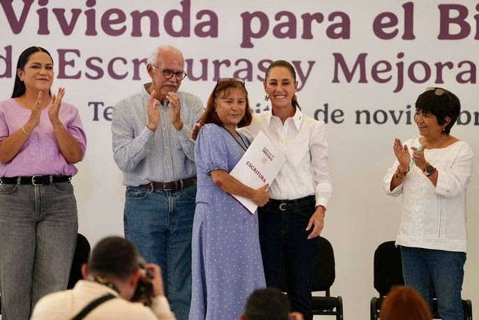 presidenta-claudia-sheinbaum-entrega-510-escrituras-y-constancias-de-reduccion-en-tepic-nayarit-se-esta-haciendo-por-justicia