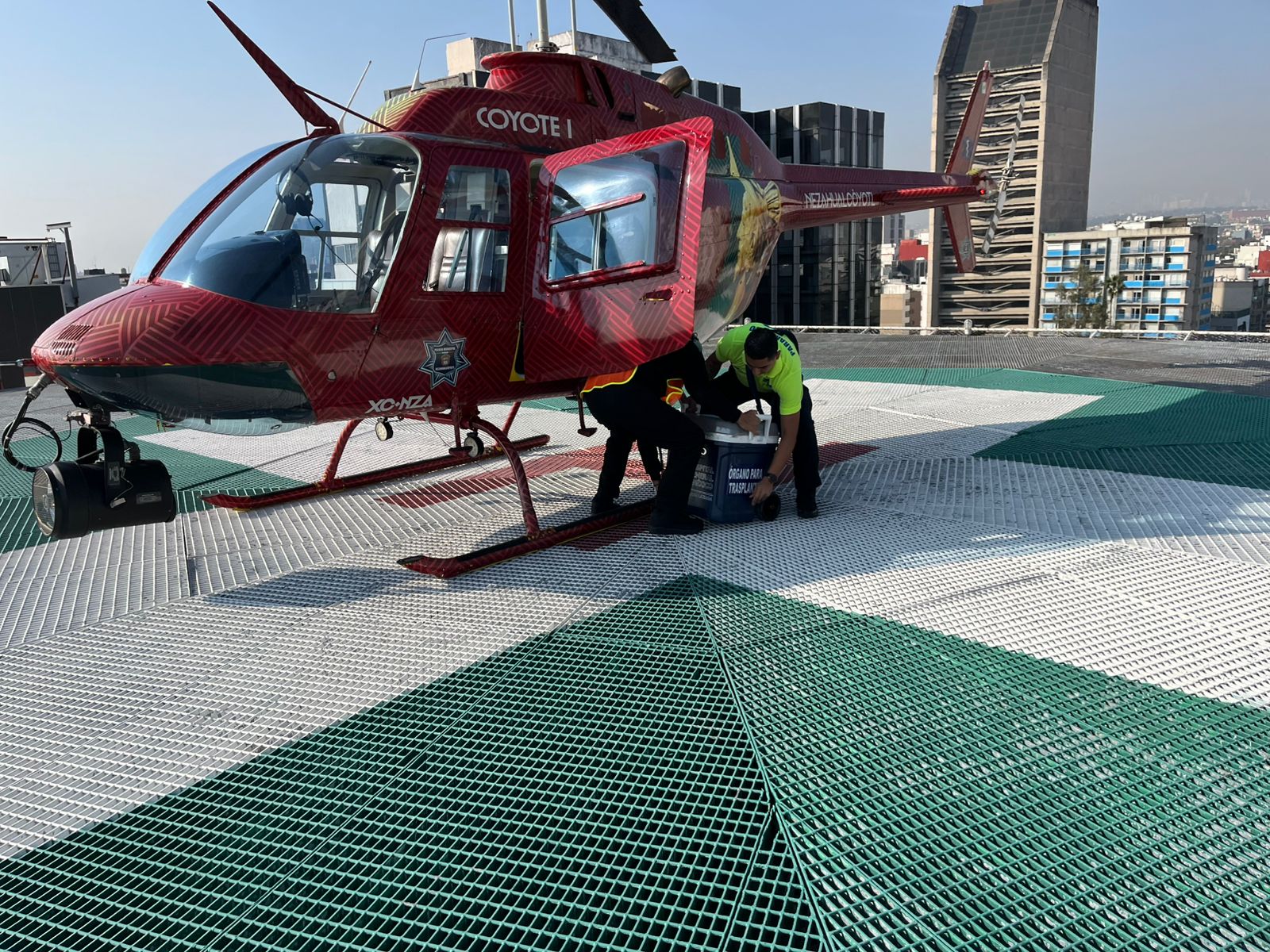 policias-a-bordo-del-coyote-1-apoyan-a-traslado-de-organos