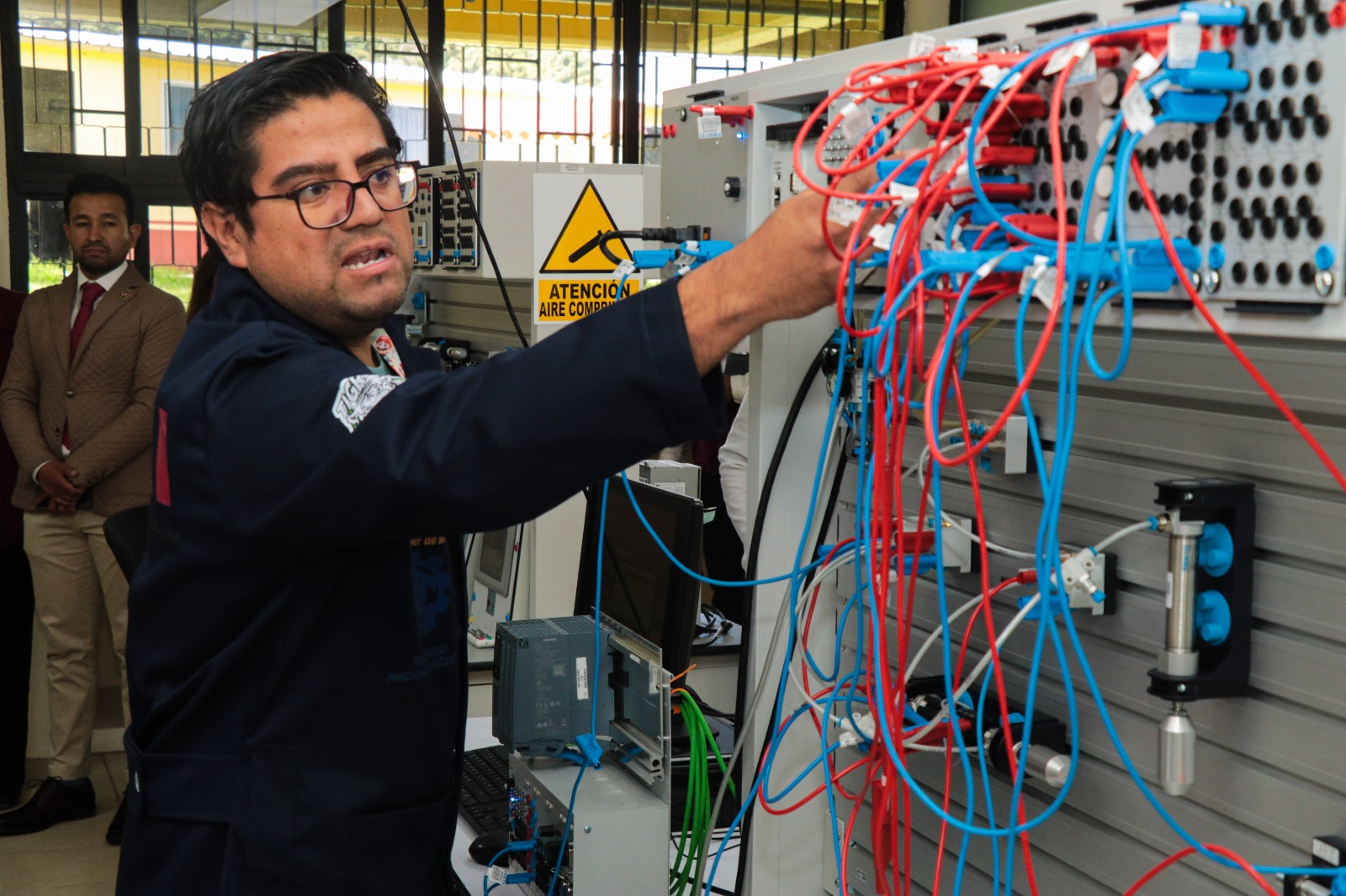 Construyen  7 Centros de  Cooperación  Academia-  Industria   para aplicar  la innovación  estudiantil  al desarrollo  del Edomex