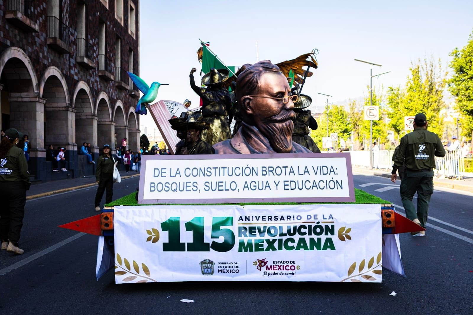 gobierno-del-edomex-convierte-residuos-en-arte-ambiental-para-conmemorar-la-revolucion-mexicana