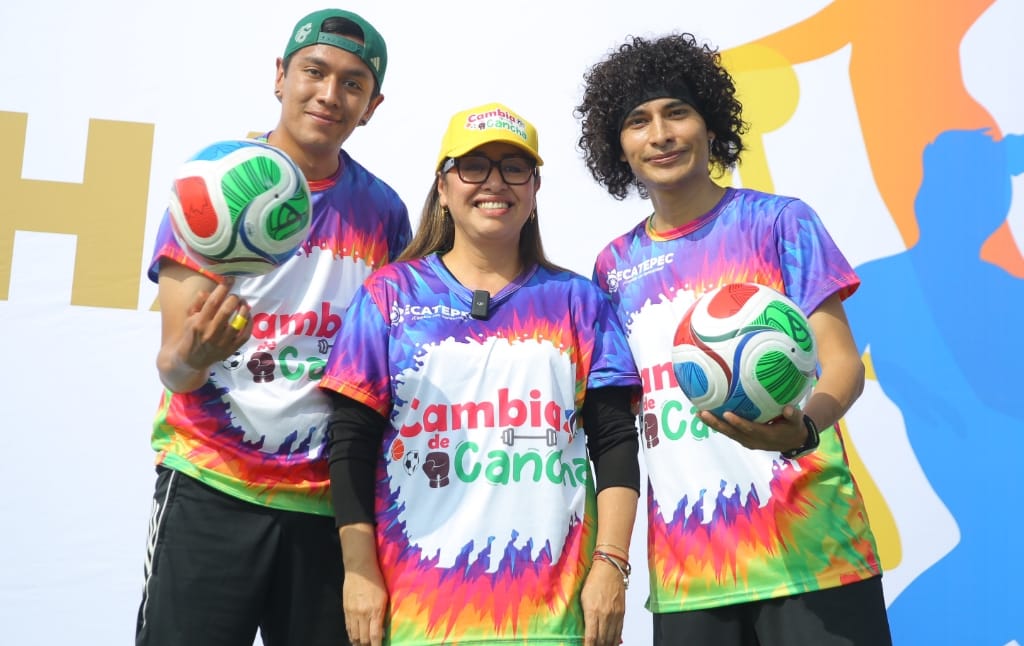 azucena-da-banderazo-a-cambia-de-cancha-para-hacer-a-ecatepec-semillero-de-atletas