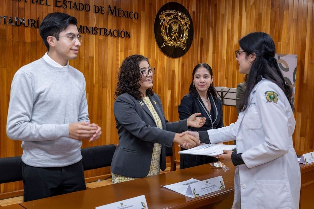 mas-de-18-mil-estudiantes-de-la-uaem-tendran-becas