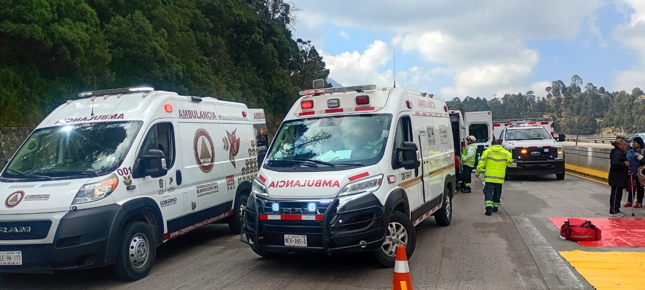 choque-multiple-deja-una-persona-muerta-y-33-lesionados