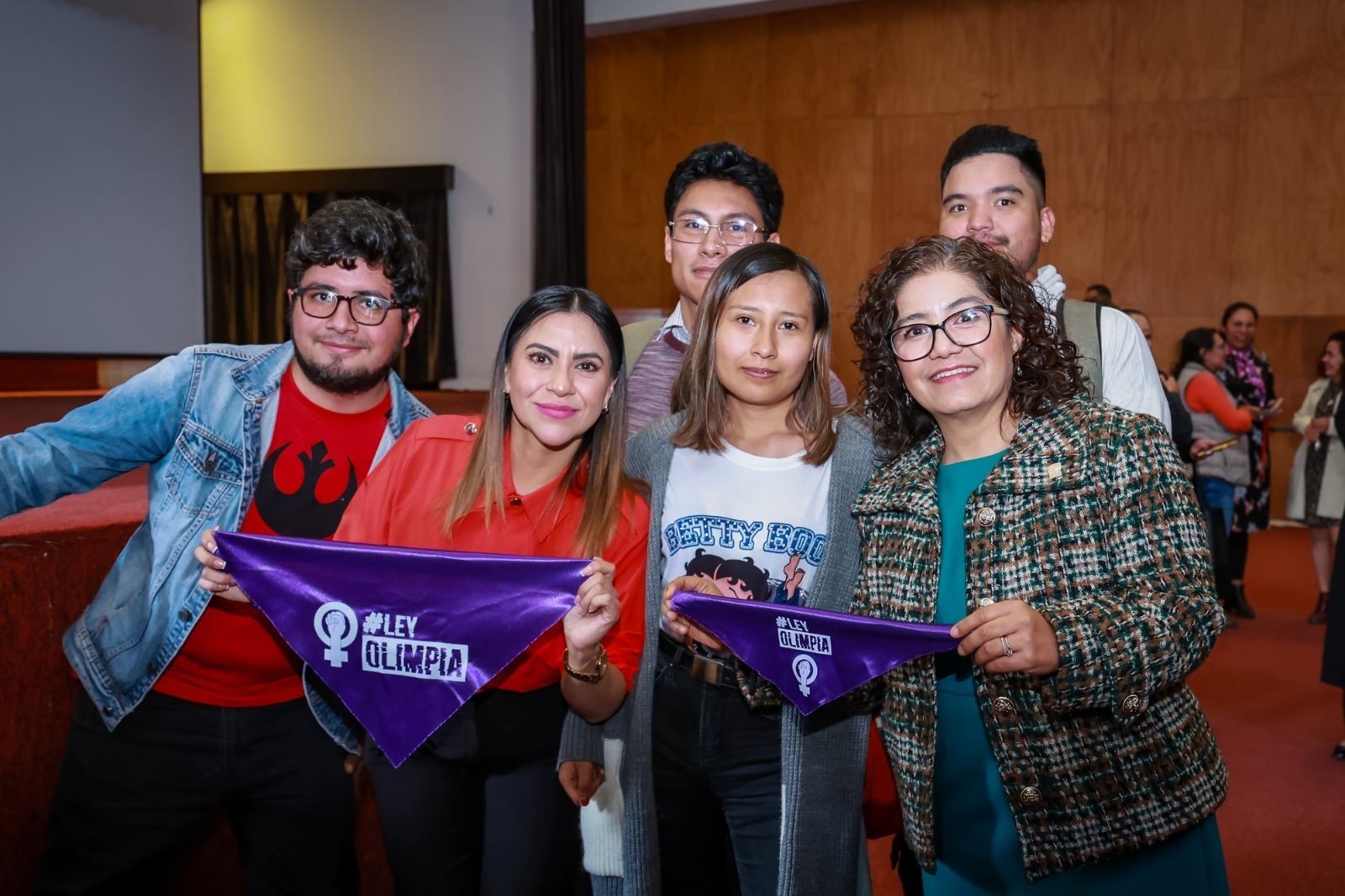 olimpia-coral-expone-su-lucha-contra-la-violencia-digital-hacia-las-mujeres-en-la-uaem