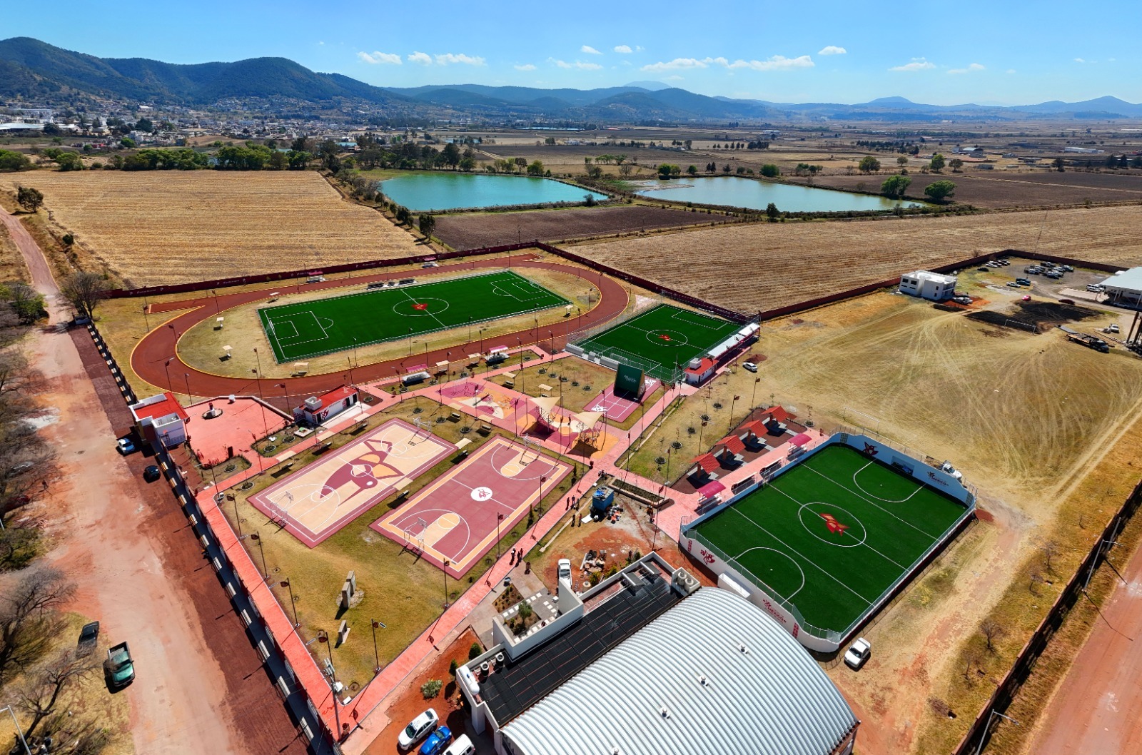 concluidos-70-proyectos-urbanos-en-edomex-y-vienen-mas-carlos-maza