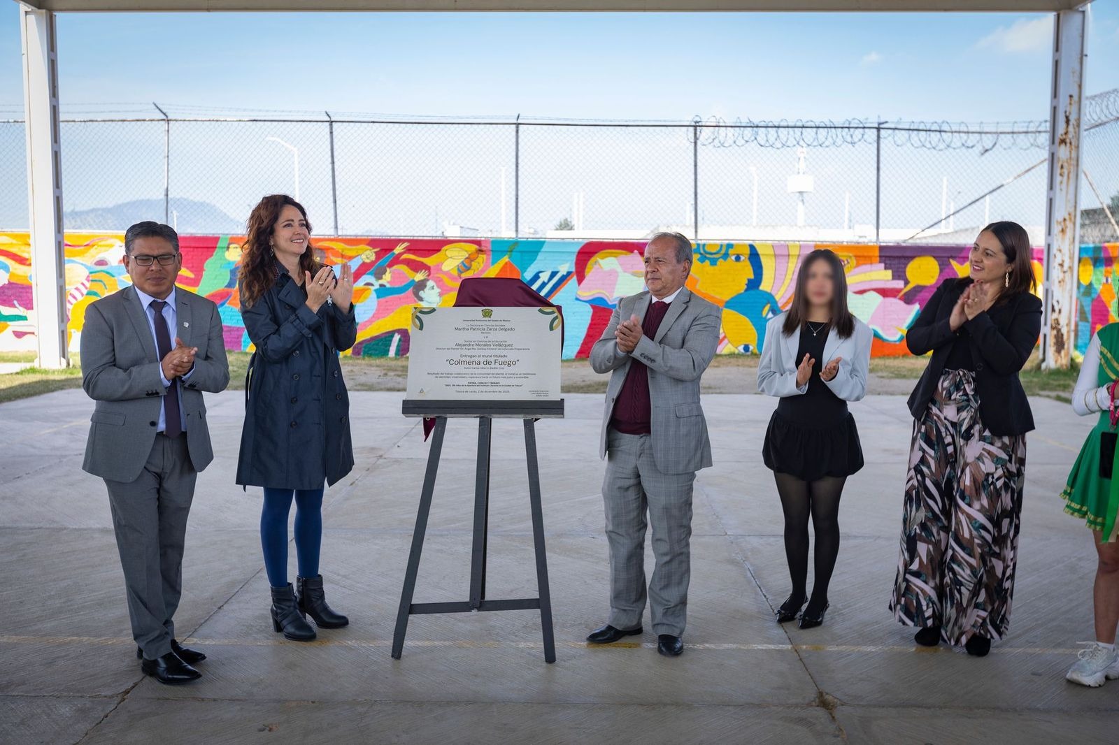 &#039;Colmena de  Fuego&#039;, el  mural que  simboliza la  transformación  de la UAEM