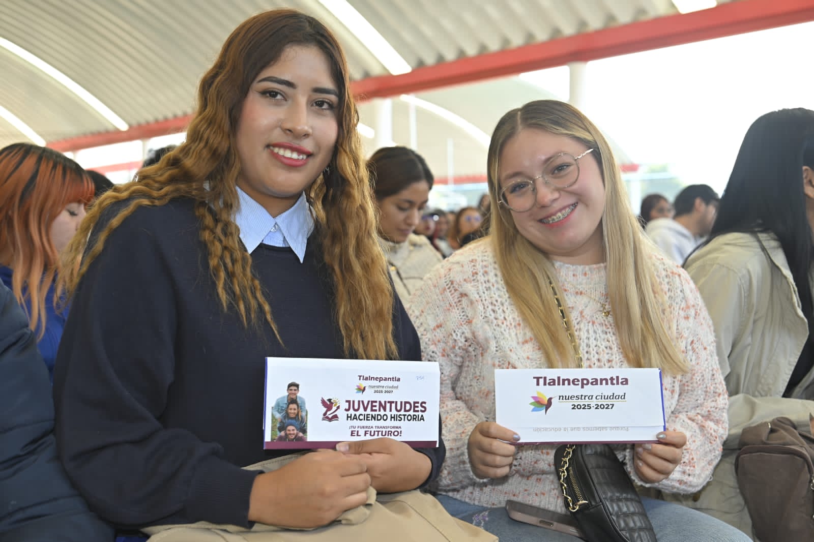 implementa-raciel-perez-apoyos-para-jovenes-de-tlalnepantla-que-cursan-licenciatura