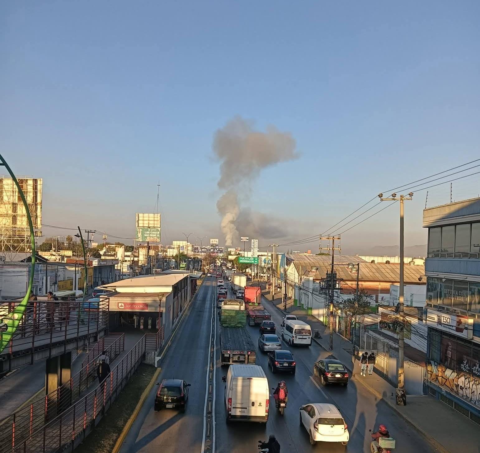 fuego-consume-una-bodega-de-madera-en-coacalco
