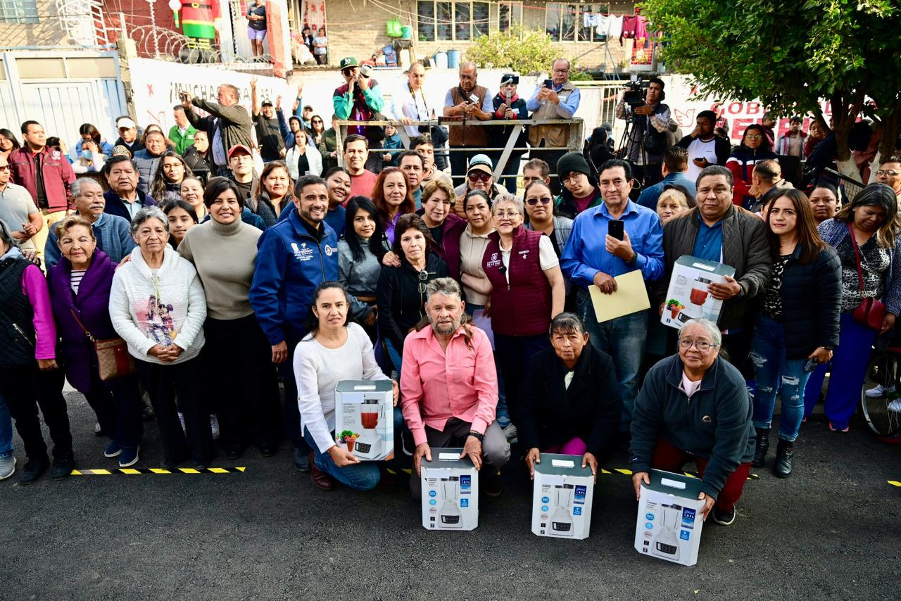 cumple-dga-con-entrega-de-enseres-domesticos-a-familias-afectadas-por-lluvias